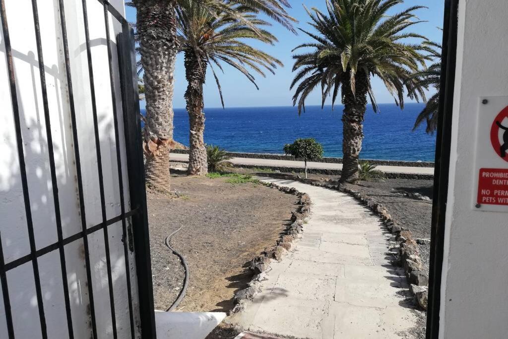 Apartamento Lina 25 Playa Roca Costa Teguise Dış mekan fotoğraf
