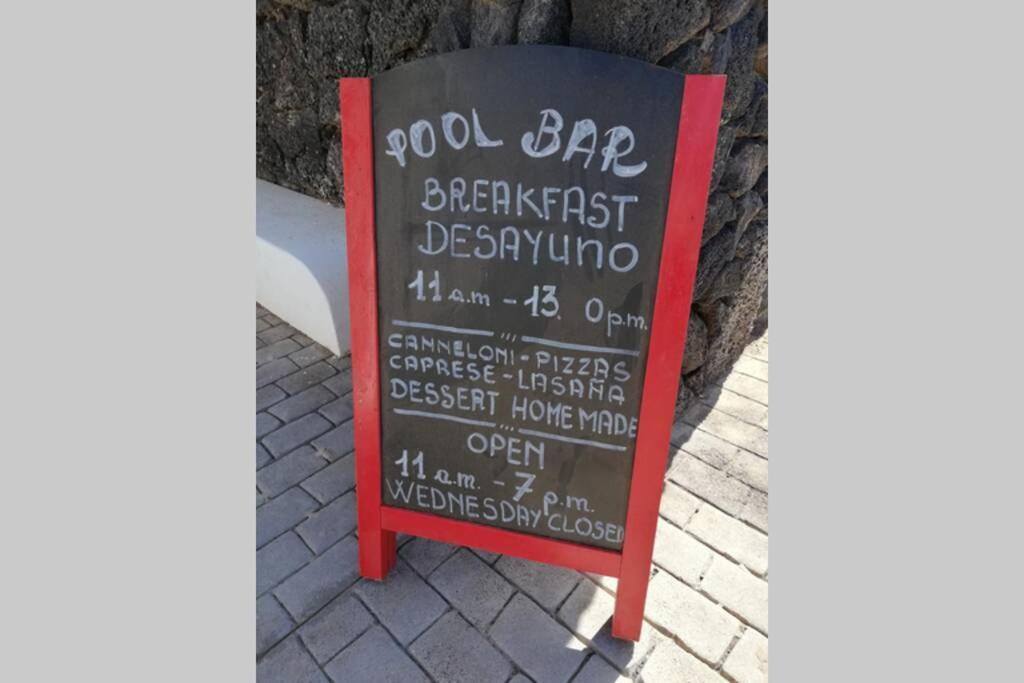 Apartamento Lina 25 Playa Roca Costa Teguise Dış mekan fotoğraf