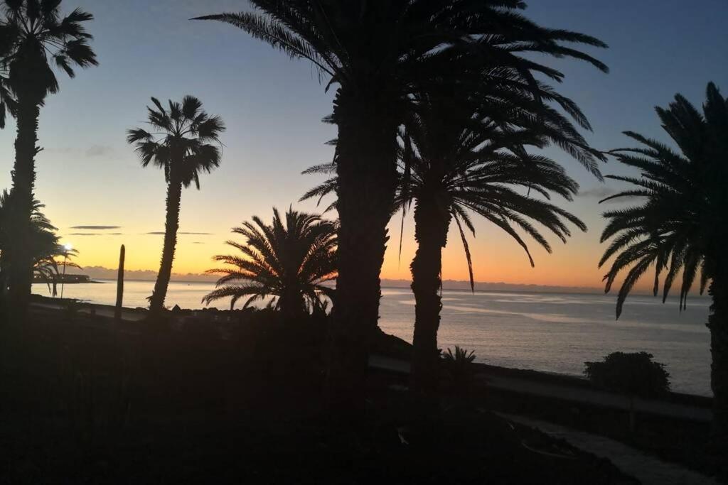 Apartamento Lina 25 Playa Roca Costa Teguise Dış mekan fotoğraf