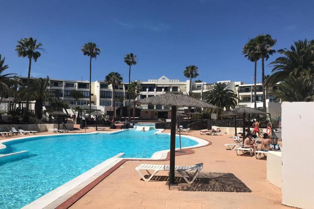 Apartamento Lina 25 Playa Roca Costa Teguise Dış mekan fotoğraf